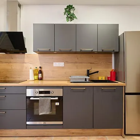 Le Cabrit - Air Conditioning And Wifi Apartment *
